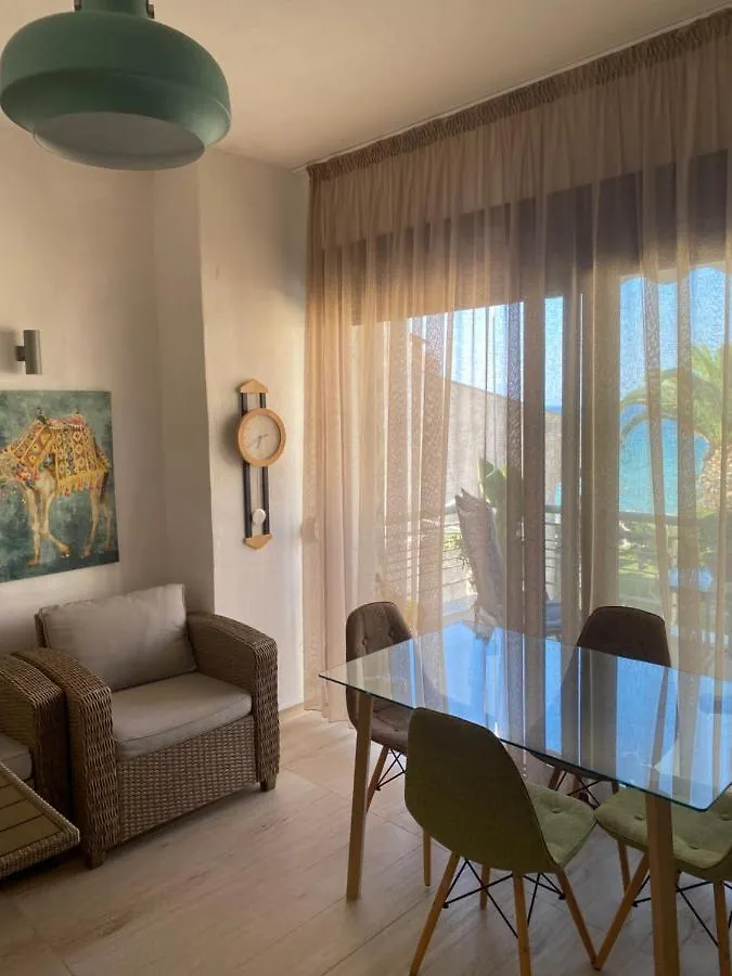Franki Siviri Beach View 0*,